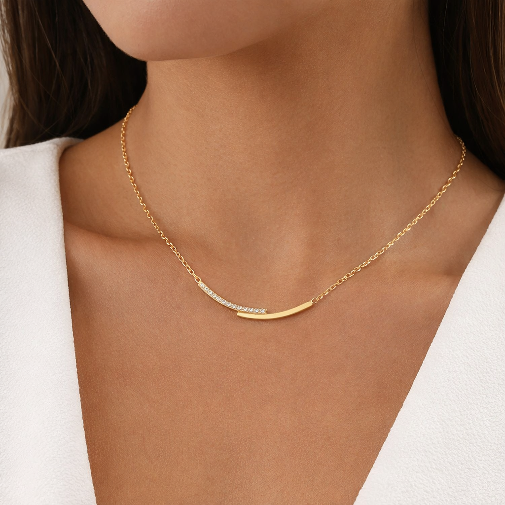 ✨ 18K Gold Plated Stainless Steel Curved Bar Necklace