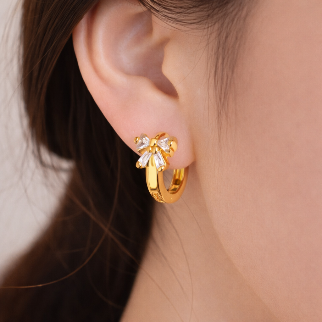 18K Gold Plated Stainless Steel Bow Huggie Earrings ✨B2F1