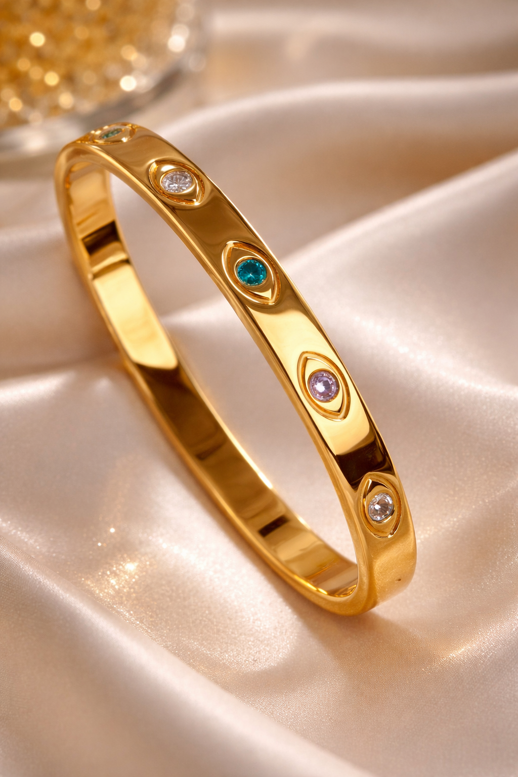 ✨ Gold Evil Eye Bangle Bracelet – Elegant Protective Charm 💛