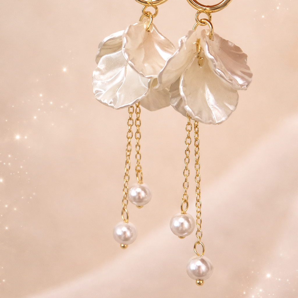 Mother of Pearl Flower Drop Earrings 🌸🤍