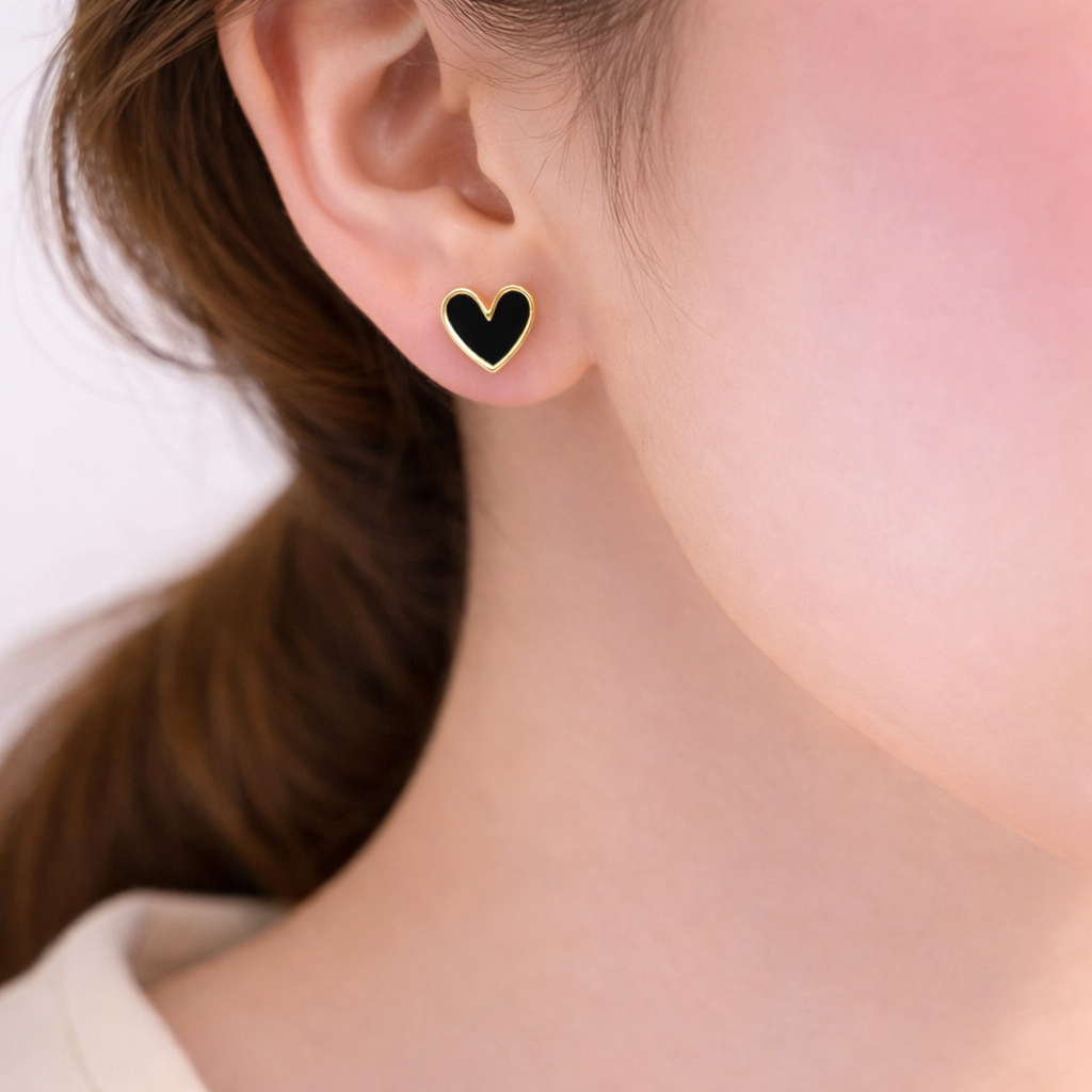 🖤 Minimal Black Heart Stud Earrings ✨B2F1