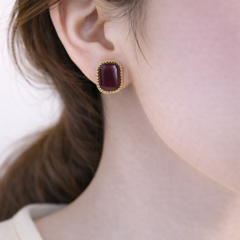 ✨ Vintage Garnet Rectangle Stud Earrings B2F1
