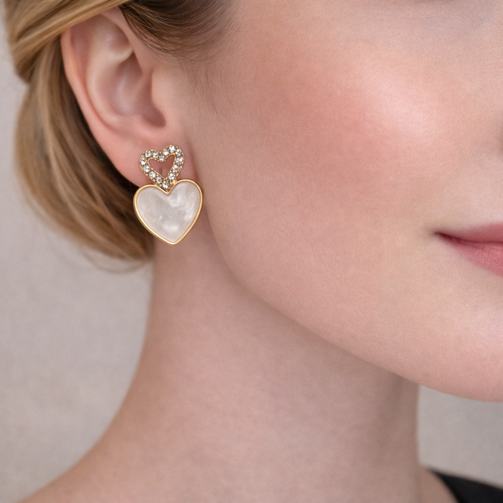 Heart Mother-of-Pearl Stud Earrings 🤍✨B2F1