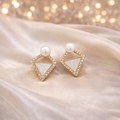 🤍 Elegant Pearl Geometric Stud Earrings ✨B2F1