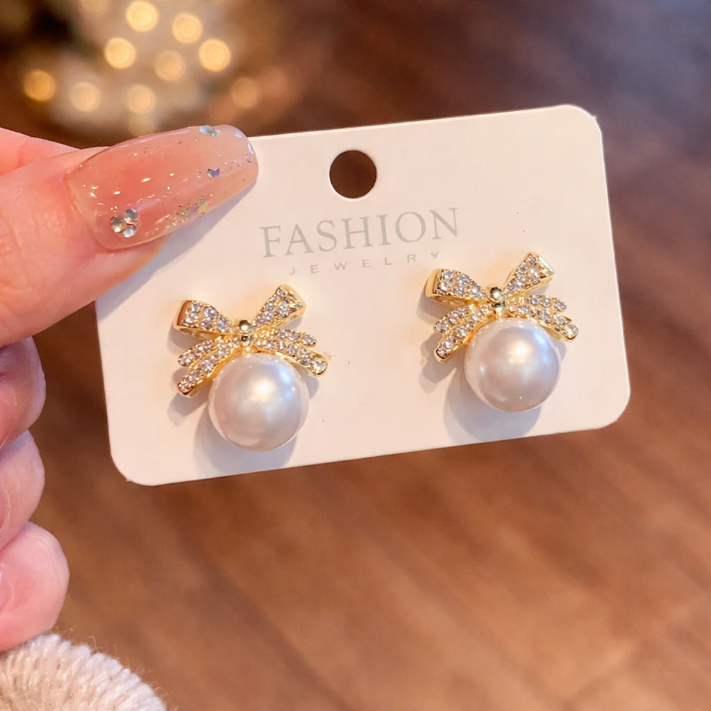 Pearl Bow Stud Earrings 🎀🤍B2F1