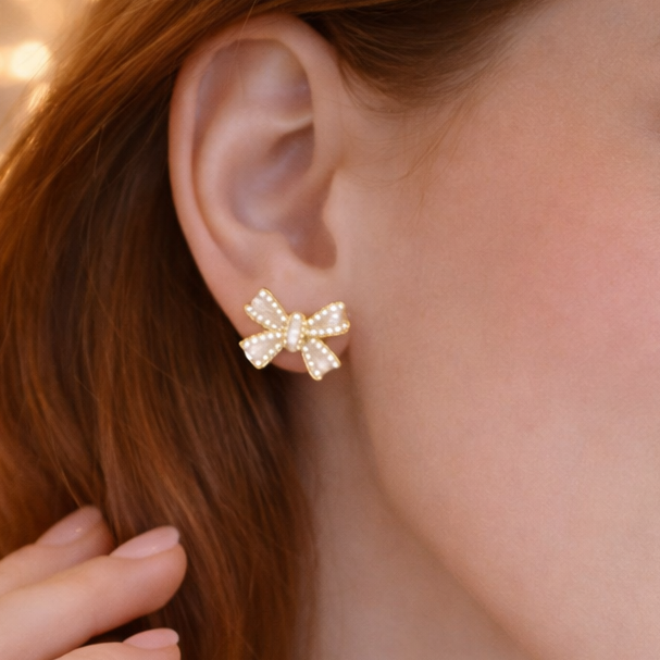 🤍 Pearl Bow Stud Earrings ✨B2F1