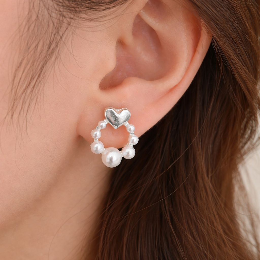 🤍 Heart Pearl Hoop Earrings