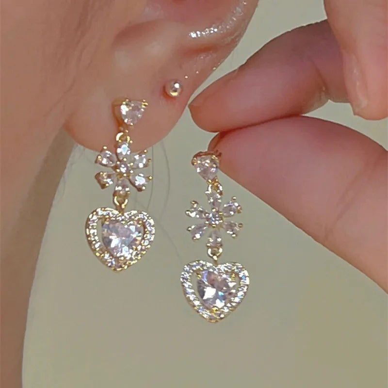 💎 Sparkling Heart & Floral Drop Earrings ✨B2F1