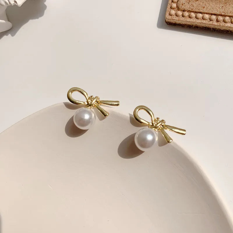 💛 Golden Bow Pearl Drop Earrings 🎀✨ B2F1