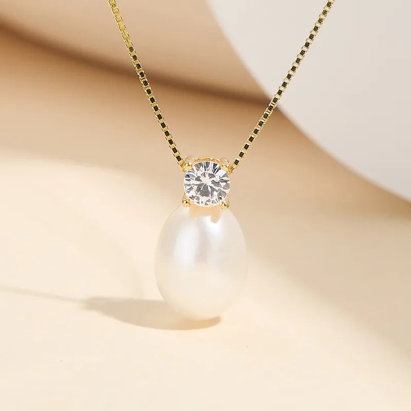 🤍 Pearl Drop Necklace & Stud Earrings Set