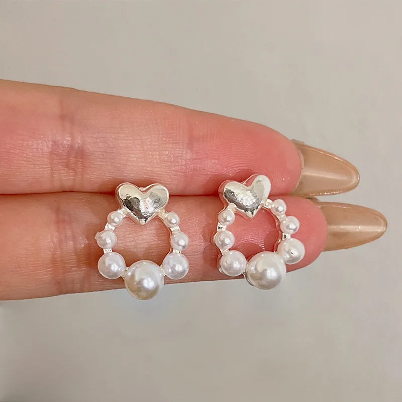 🤍 Heart Pearl Hoop Earrings