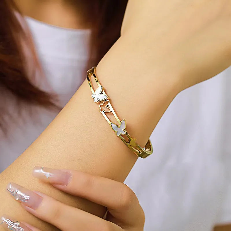 ✨ 18K PVD Gold Butterfly Bangle Bracelet