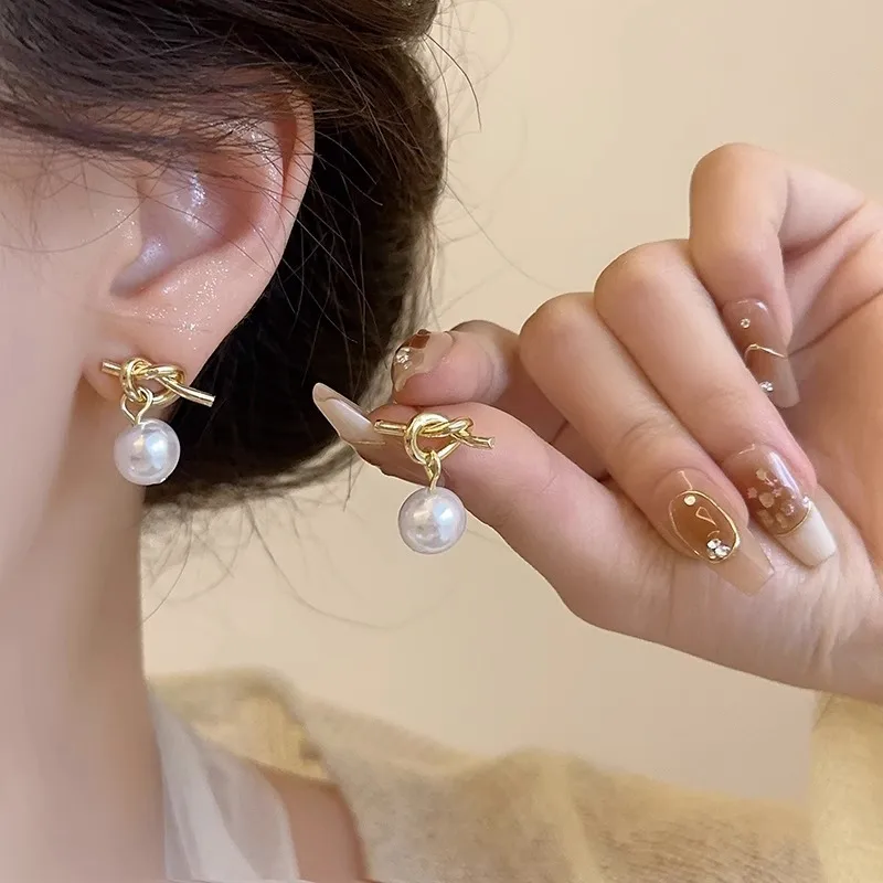 🎀 Mini Gold Bow Pearl Stud Earrings 🤍✨B2F1