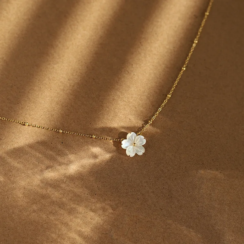 Delicate Flower Pendant Necklace 🌼✨B2F1